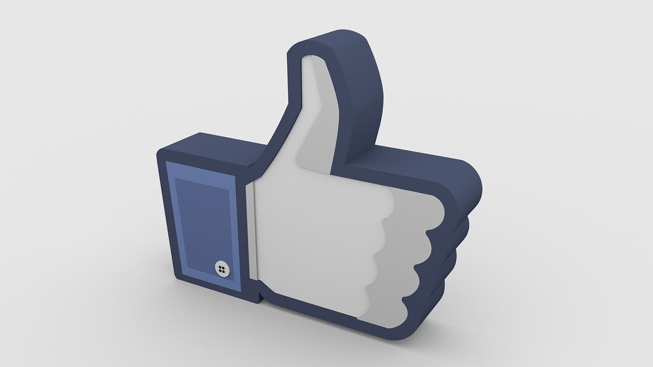 Jak w prostych krokach założyć sklep na facebookowym fanpage`u – tutorial